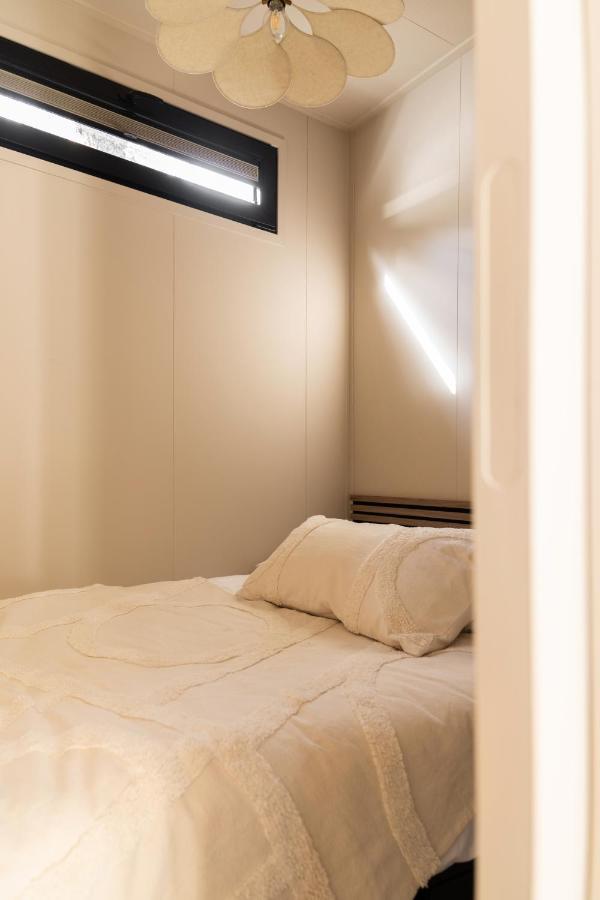 Luxe Tiny House Stec Midden Op De Veluwe In Nunspeet Villa ภายนอก รูปภาพ